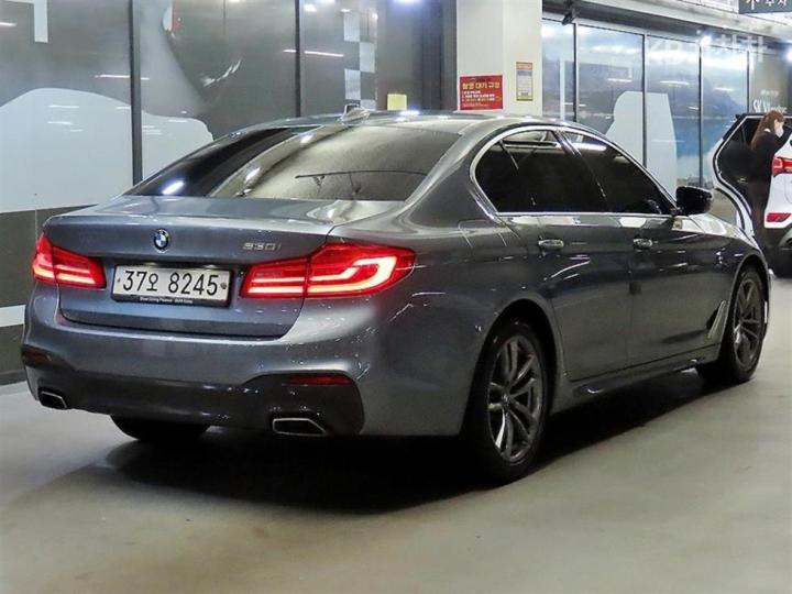 BMW 5 Series G30 530i M Sport Plus 5