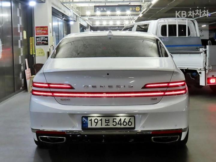 Genesis G90 3.8 GDi Luxury 6