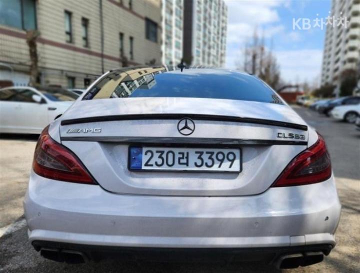 Mercedes-Benz CLS-Class W218 CLS63 AMG W218 3