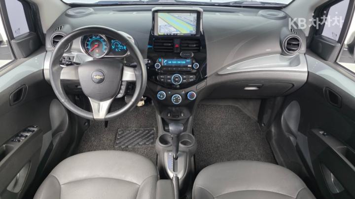 Chevrolet Spark LPGi LS+ 8