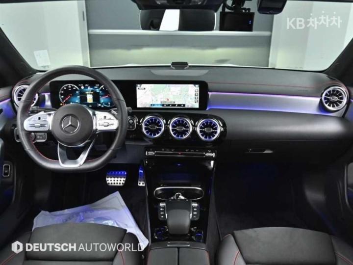 Mercedes-Benz CLA-Class C118 CLA250 4MATIC 8