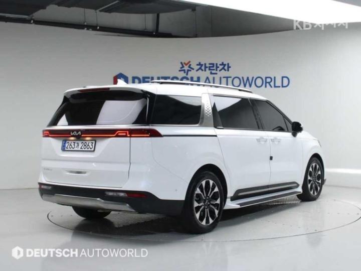 Kia Carnival G3.5 GDI Signature 3