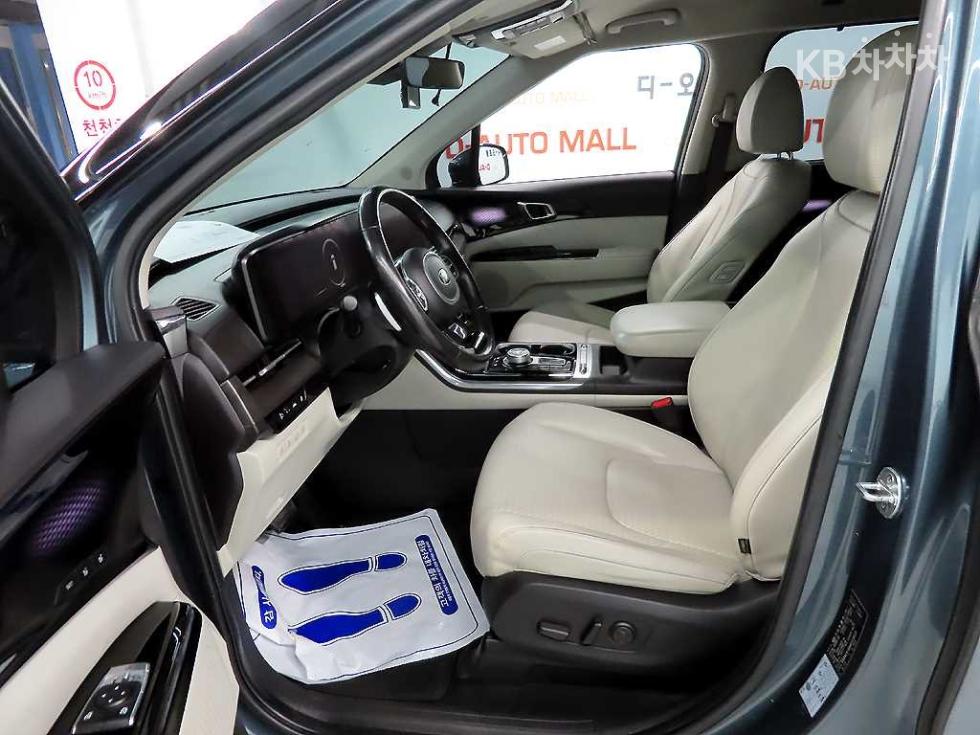 2021 - kia carnival