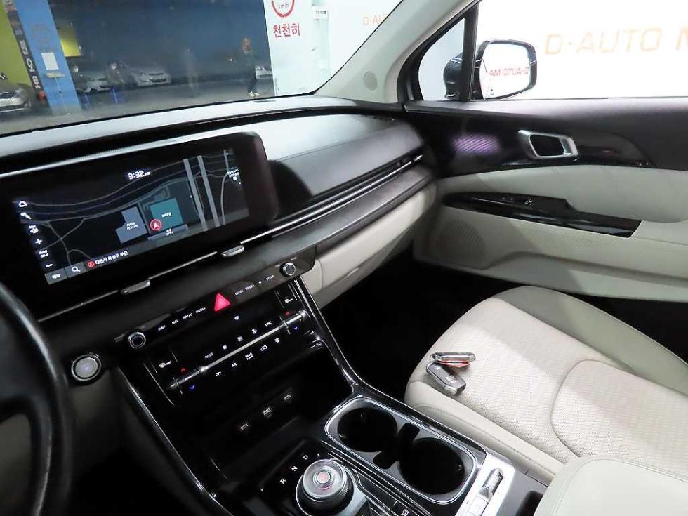 2021 - kia carnival