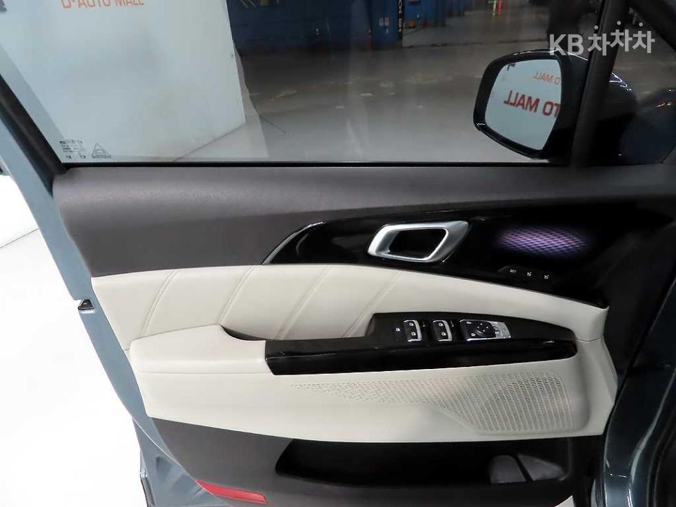2021 - kia carnival