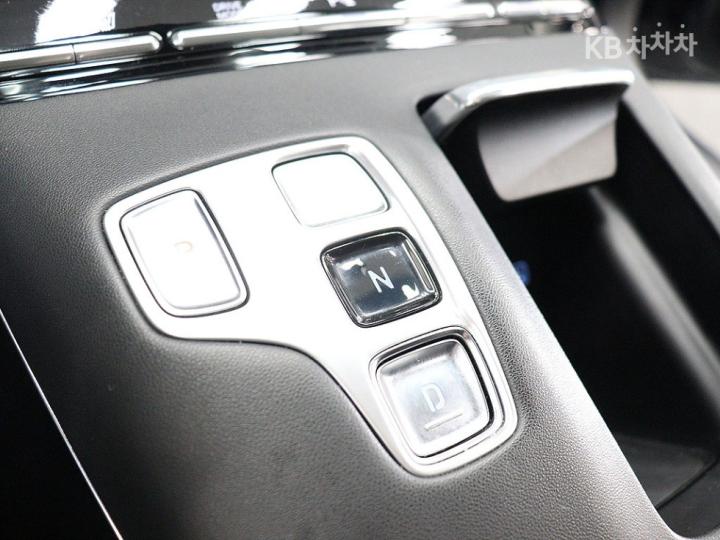 Hyundai Grandeur LPi 3.0 Modern 10