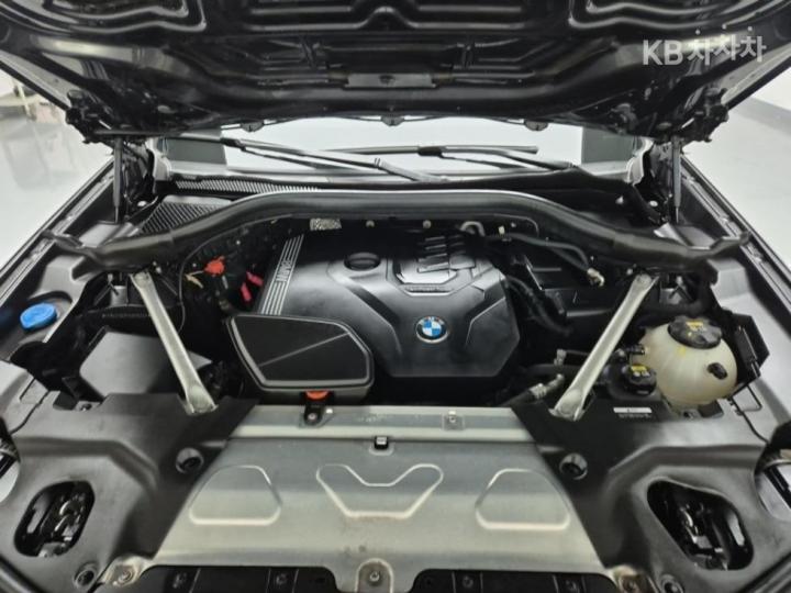 BMW X4 New G02 xDrive 20i M Sport X 6