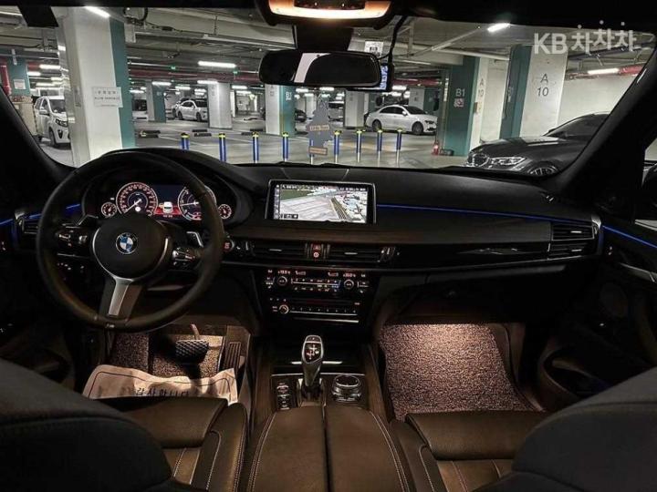 BMW X5 F15 xDrive 40d Base Type 10