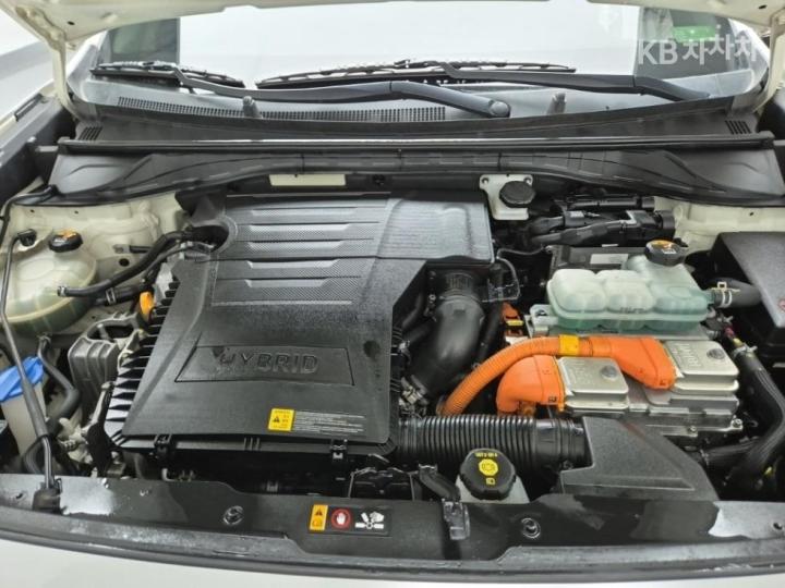 Kia Niro 1.6 Noblesse 6