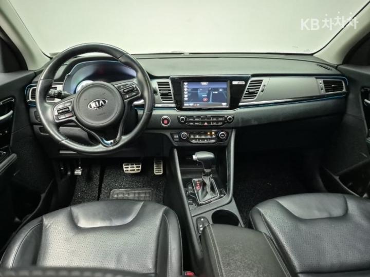 Kia Niro 1.6 Noblesse 8