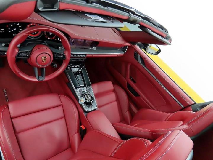 Porsche Targa 911 992 4S 5