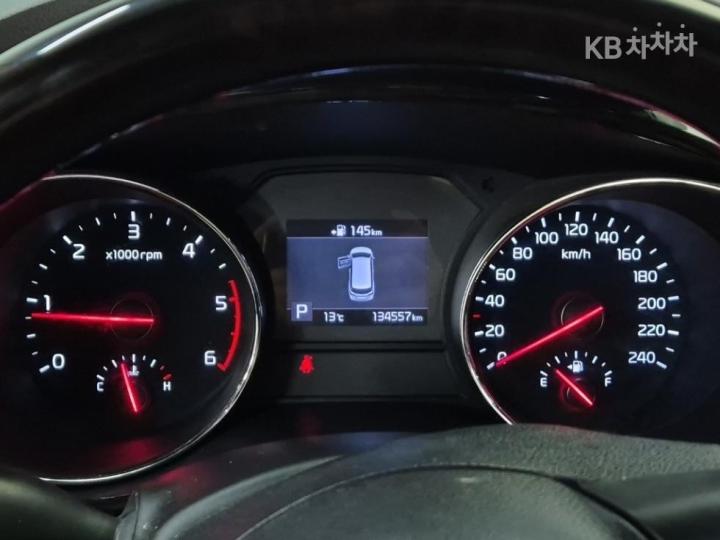 Kia Carnival 2.2 Diesel Limousine VIP 7