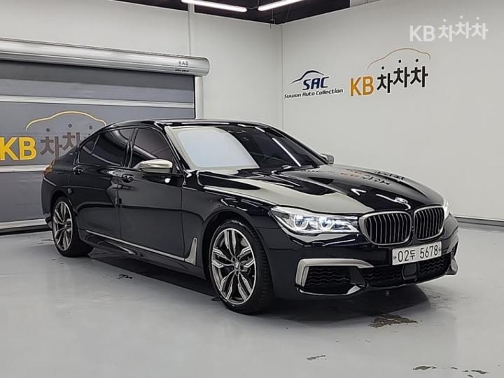 BMW 7 Series G11 M760Li xDrive Base Type 5