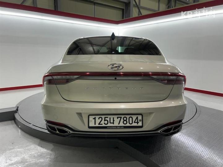 Hyundai Grandeur 2.5 Calligraphy 6