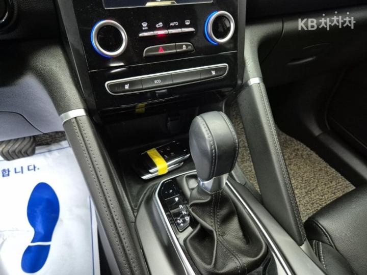 Renault QM6 Gasoline 2.0 2WD LE Base Type 9