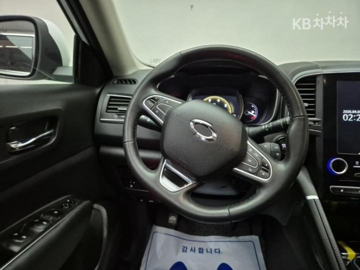 Renault QM6 Gasoline 2.0 2WD LE Base Type 10