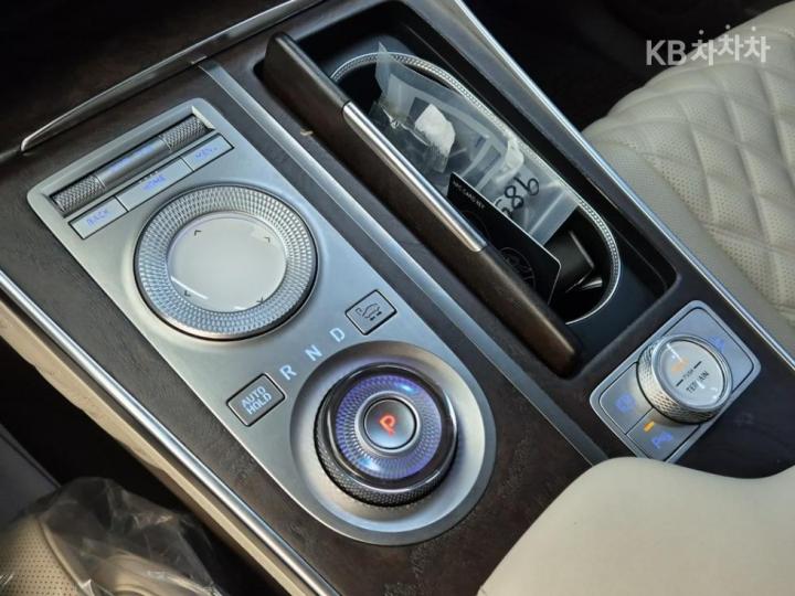 Genesis GV80 3.5 Turbo Gasoline AWD 9