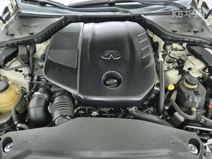 Infiniti Q50 2.2d Premium 6