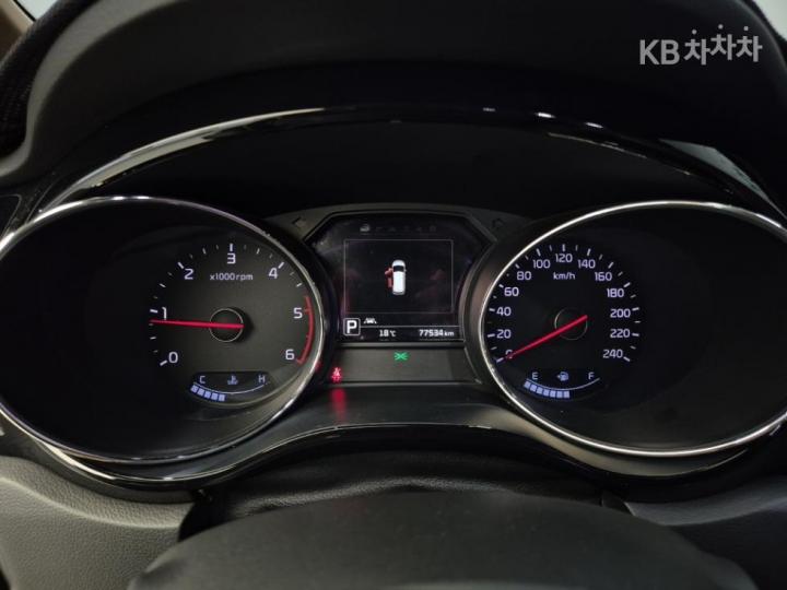 Kia Carnival 2.2 Diesel Noblesse 7