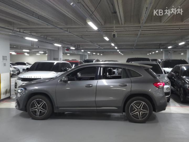 Mercedes-Benz EQA-Class H243 EQA250 AMG Line 4