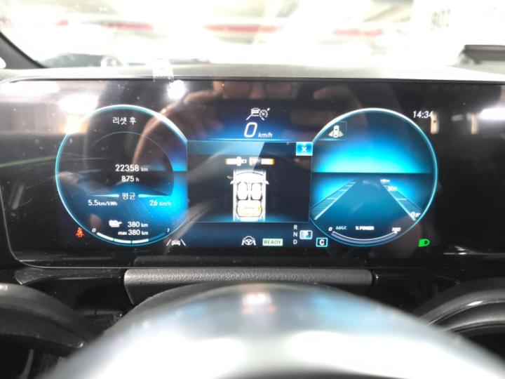 Mercedes-Benz EQA-Class H243 EQA250 AMG Line 7