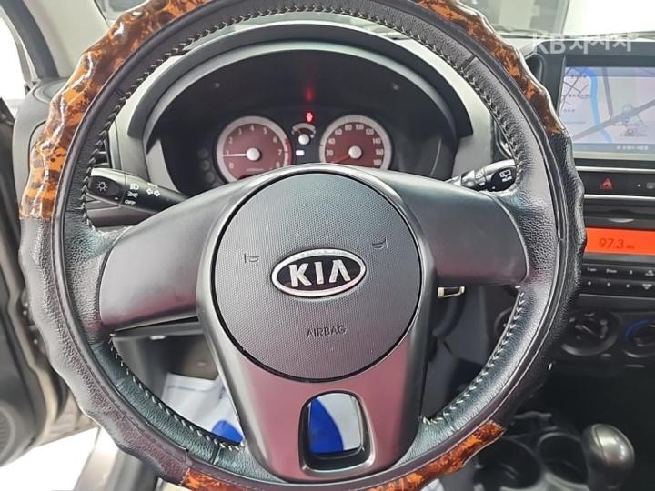 Kia Morning New LX Premium Type Black Premium 10