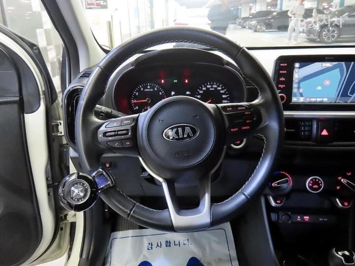 Kia Morning JA Luxury 9