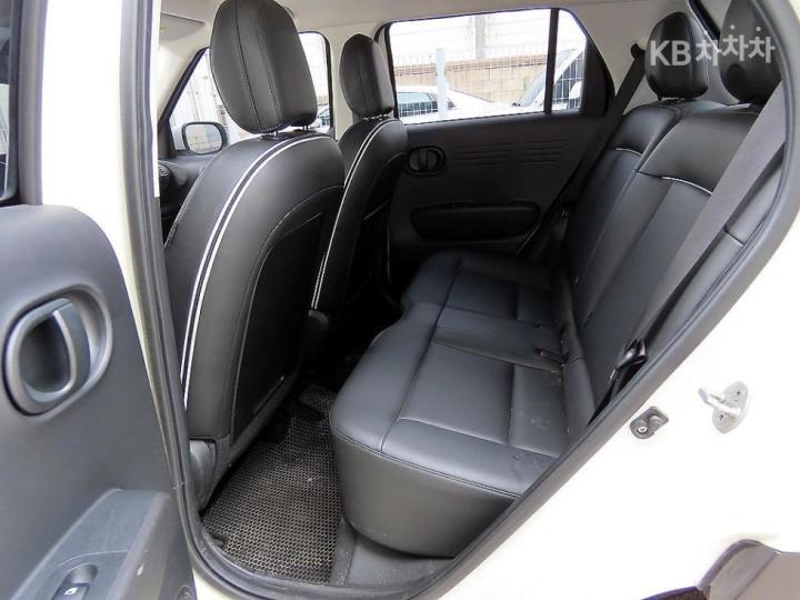 Hyundai Casper 1.0 Turbo Gasoline The Essential The Essential Light 7