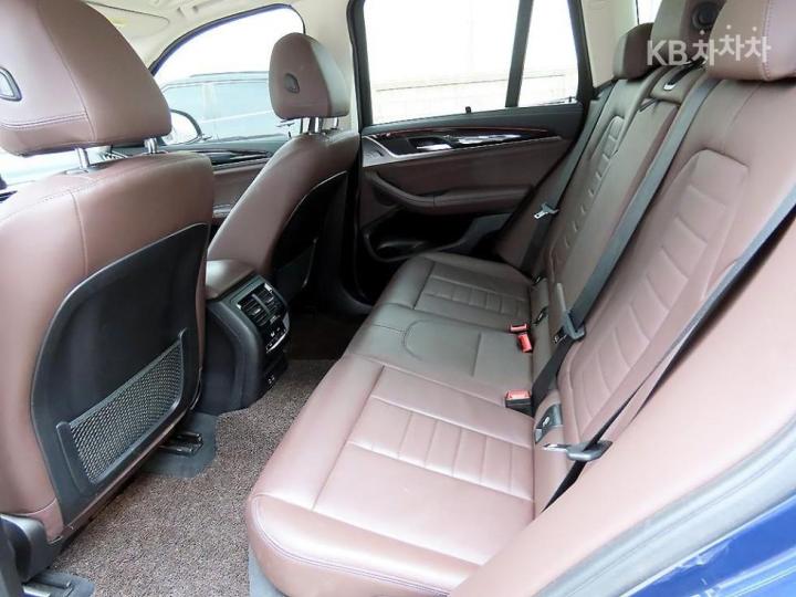 BMW X3 G01 xDrive 20i Luxury 7