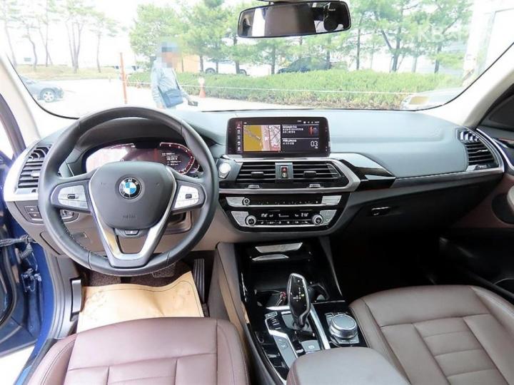 BMW X3 G01 xDrive 20i Luxury 8