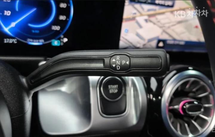 Mercedes-Benz EQB-Class X243 EQB300 4Matic AMG Line 10