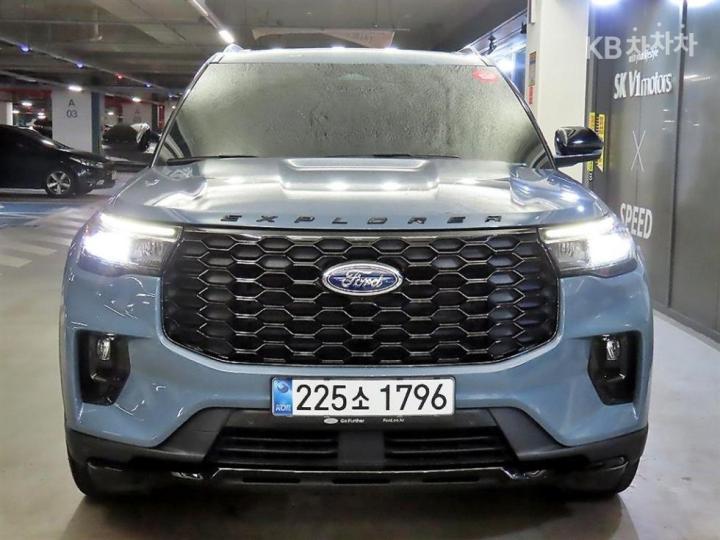 Ford Explorer Gasoline Turbo 2.3 AWD ST-Line 3