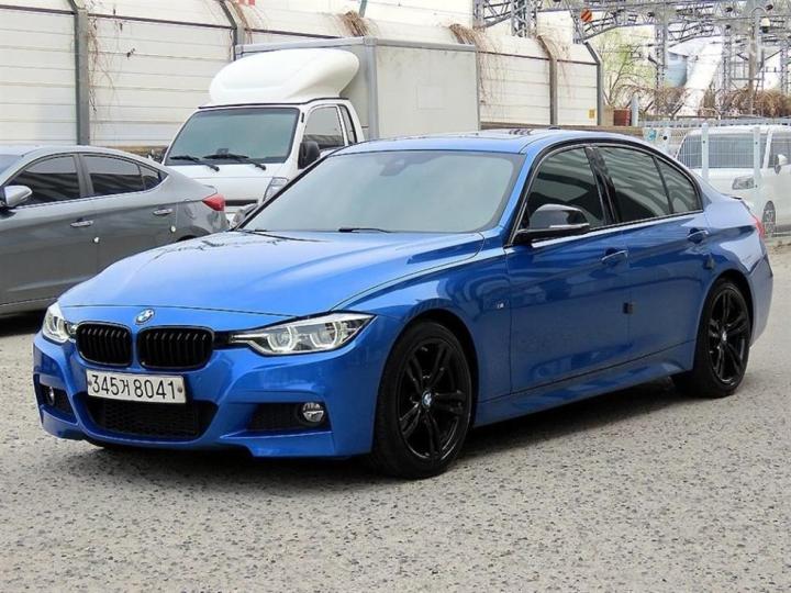 BMW 3 Series New 320i Sedan M Sport F30 3