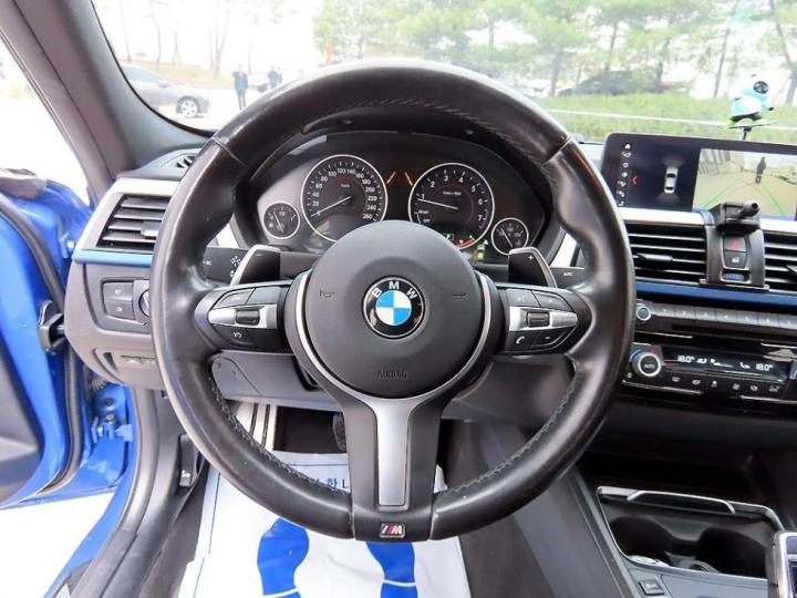 BMW 3 Series New 320i Sedan M Sport F30 9