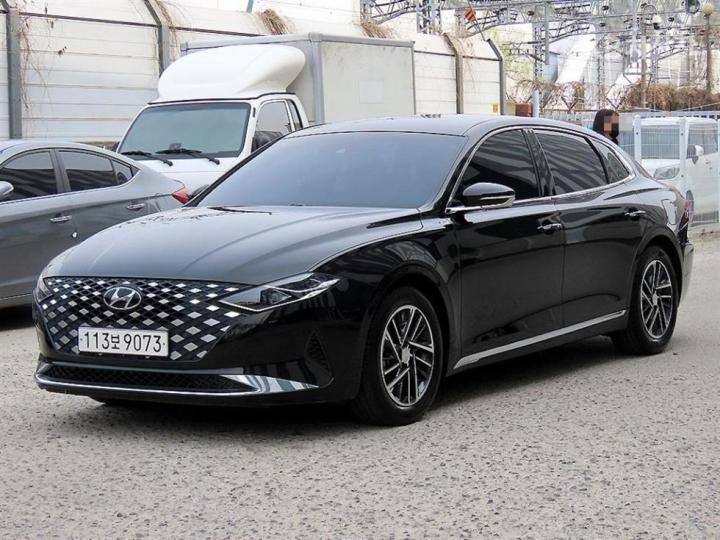 Hyundai Grandeur 2.5 Premium 3