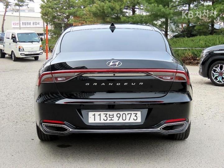 Hyundai Grandeur 2.5 Premium 5