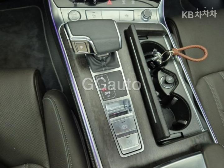 Audi A7 50 TFSI Quattro Premium 4G 9