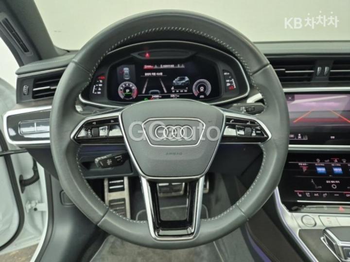 Audi A7 50 TFSI Quattro Premium 4G 10