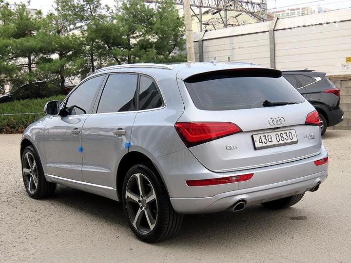 Audi Q5 45 TDI Quattro 8R 4