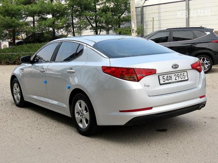 Kia K5 2.0 LPI Smart 4