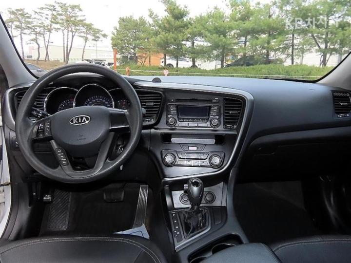 Kia K5 2.0 LPI Smart 8