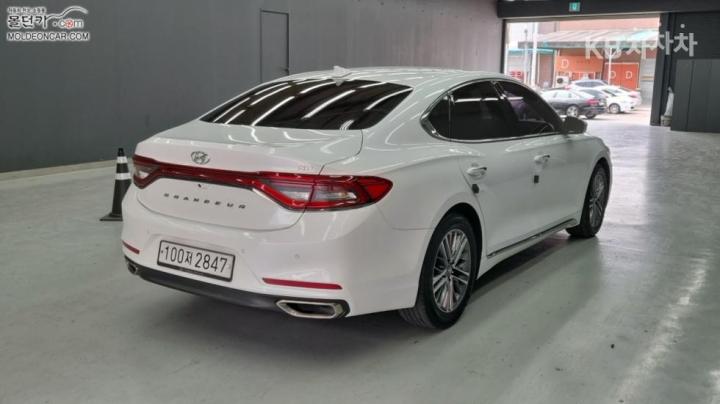 Hyundai Grandeur IG 3.0 LPi Modern Basic Base Type 3