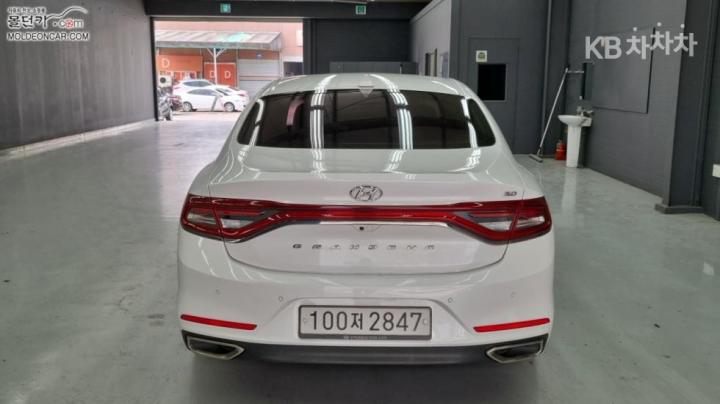 Hyundai Grandeur IG 3.0 LPi Modern Basic Base Type 5