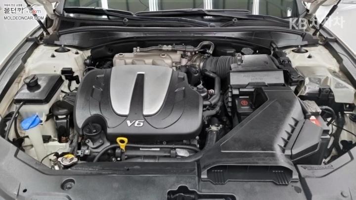 Hyundai Grandeur IG 3.0 LPi Modern Basic Base Type 9