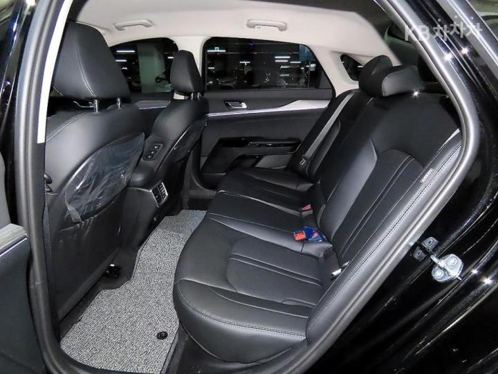 Kia K5 Hybrid 2.0 HEV Noblesse 8