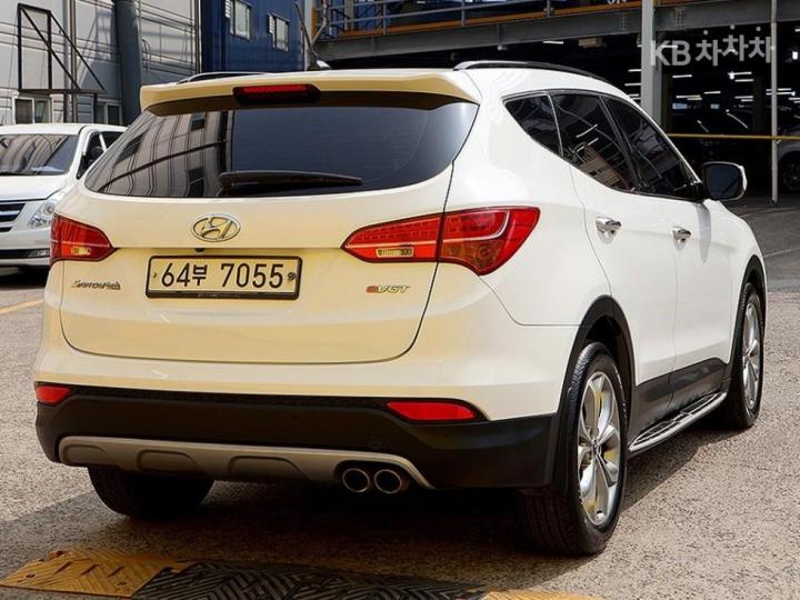 Hyundai Santa Fe DM R2.0 2WD EXCLUSIVE Base Type 5