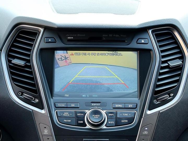 Hyundai Santa Fe DM R2.0 2WD EXCLUSIVE Base Type 10