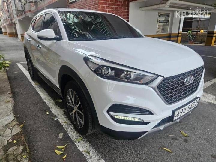 Hyundai Tucson Diesel e-VGT UⅡ 1.7 2WD Style Fever Package