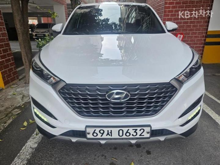 Hyundai Tucson Diesel e-VGT UⅡ 1.7 2WD Style Fever Package 3