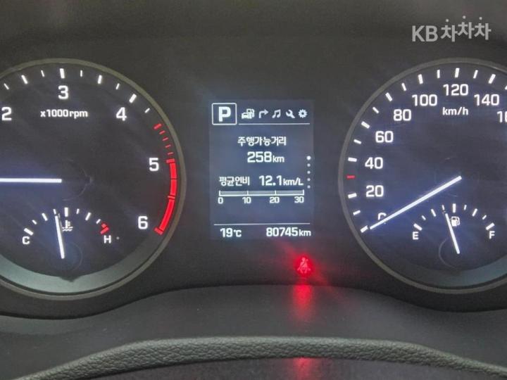 Hyundai Tucson Diesel e-VGT UⅡ 1.7 2WD Style Fever Package 8